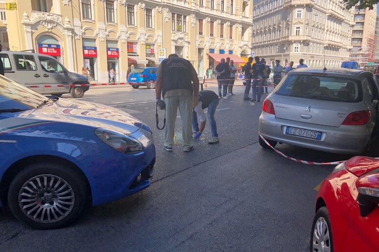 - RIPRODUZIONE RISERVATA