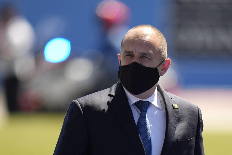 - RIPRODUZIONE RISERVATA