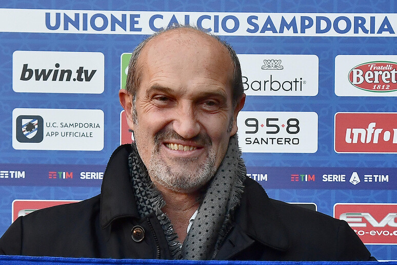 - RIPRODUZIONE RISERVATA