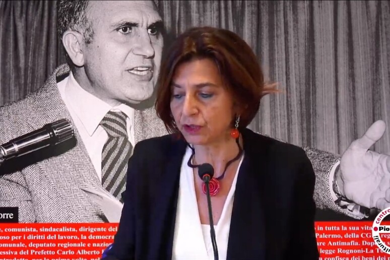 Alessandra Dino - RIPRODUZIONE RISERVATA