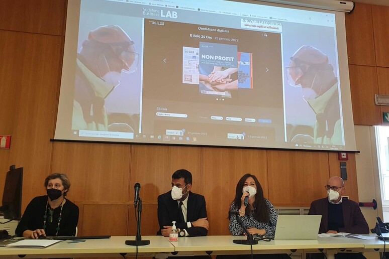 - RIPRODUZIONE RISERVATA
