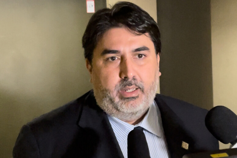- RIPRODUZIONE RISERVATA