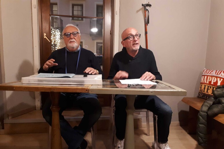 - RIPRODUZIONE RISERVATA
