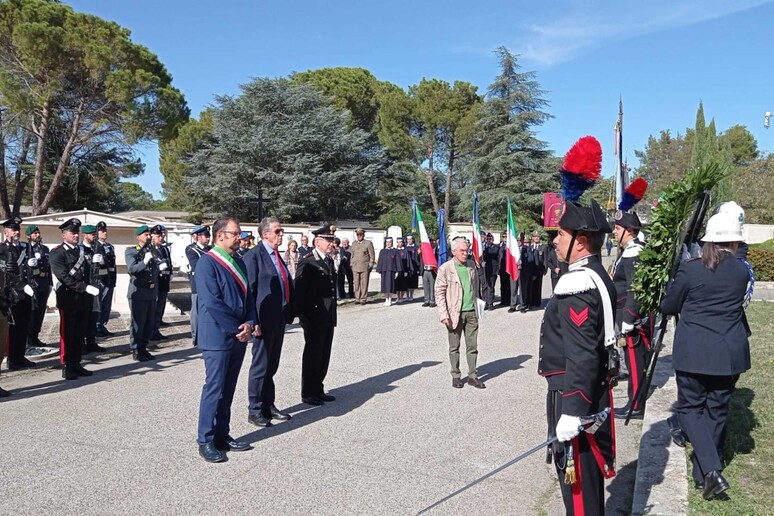 - RIPRODUZIONE RISERVATA