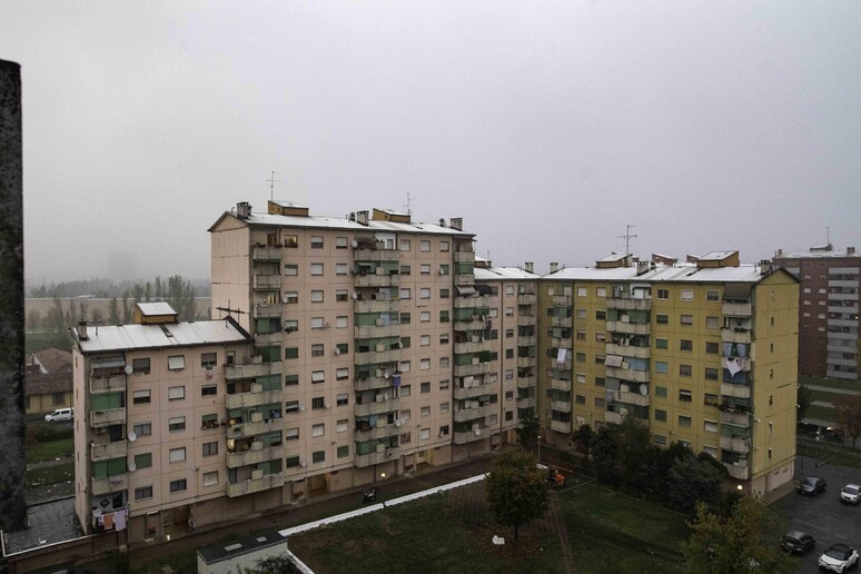 - RIPRODUZIONE RISERVATA