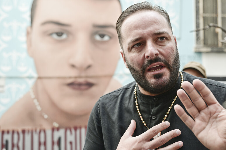 - RIPRODUZIONE RISERVATA