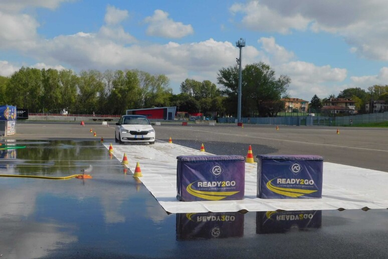 - RIPRODUZIONE RISERVATA