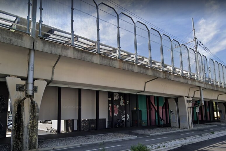 - RIPRODUZIONE RISERVATA