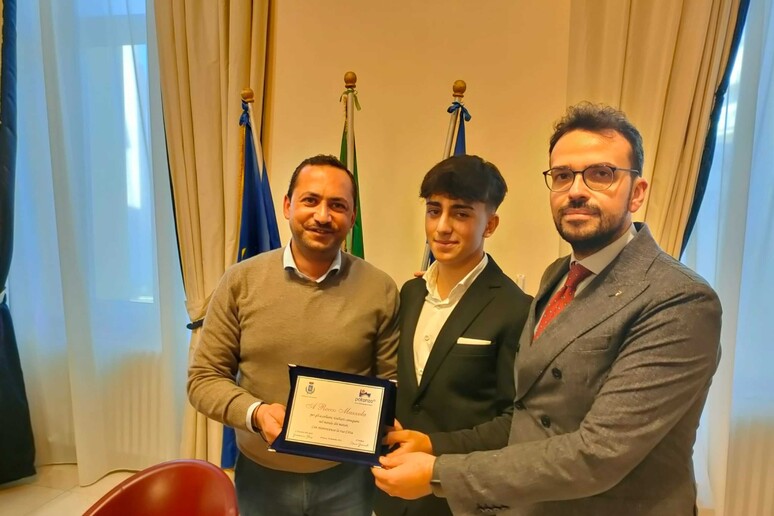 - RIPRODUZIONE RISERVATA