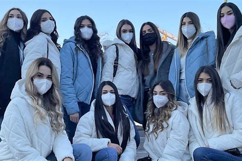 - RIPRODUZIONE RISERVATA