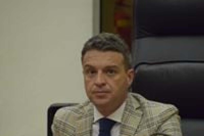 - RIPRODUZIONE RISERVATA