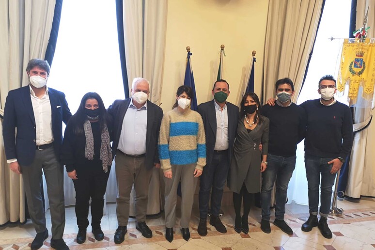 - RIPRODUZIONE RISERVATA