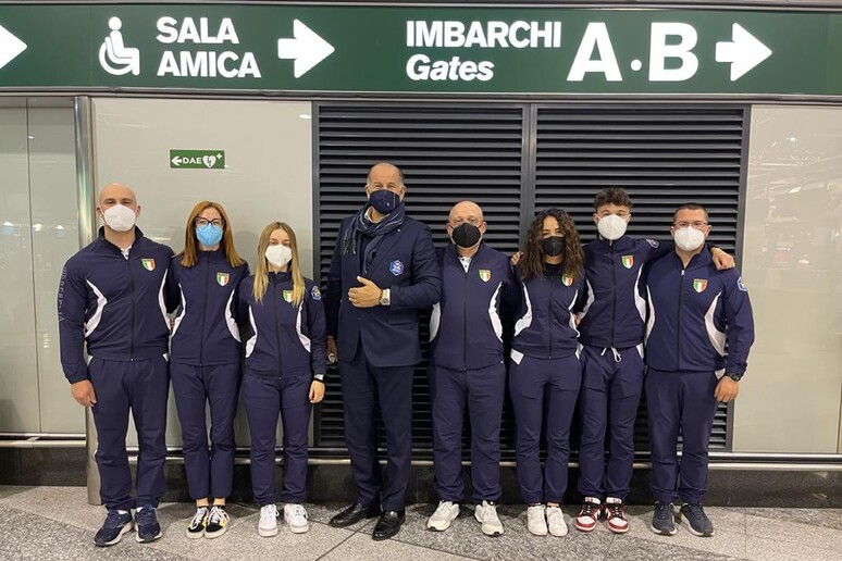 - RIPRODUZIONE RISERVATA
