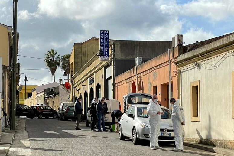 - RIPRODUZIONE RISERVATA