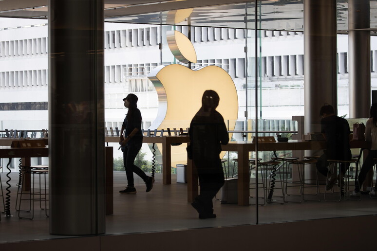 'Foxconn avvia la produzione di iPhone 15 di Apple in India ' © ANSA/EPA