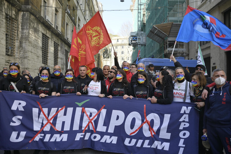 - RIPRODUZIONE RISERVATA