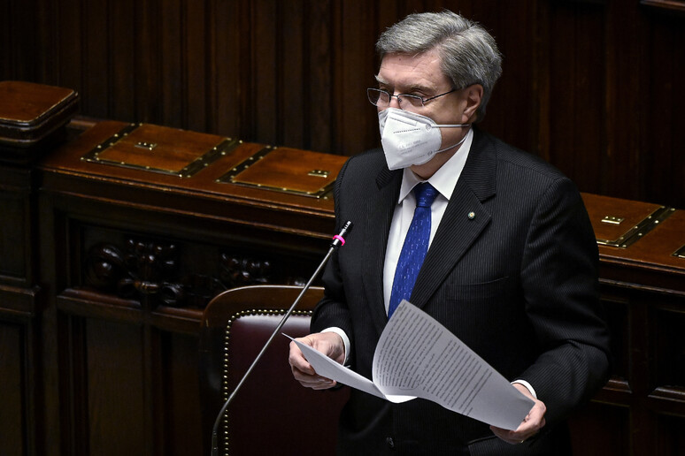 - RIPRODUZIONE RISERVATA