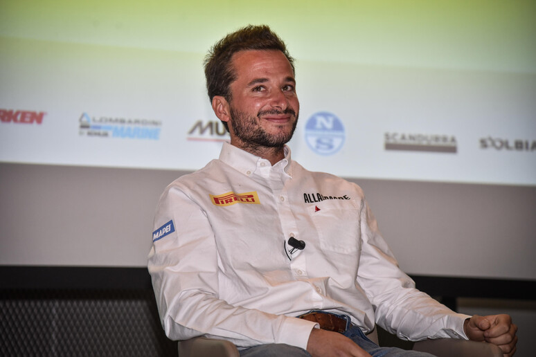 - RIPRODUZIONE RISERVATA