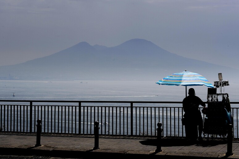 - RIPRODUZIONE RISERVATA