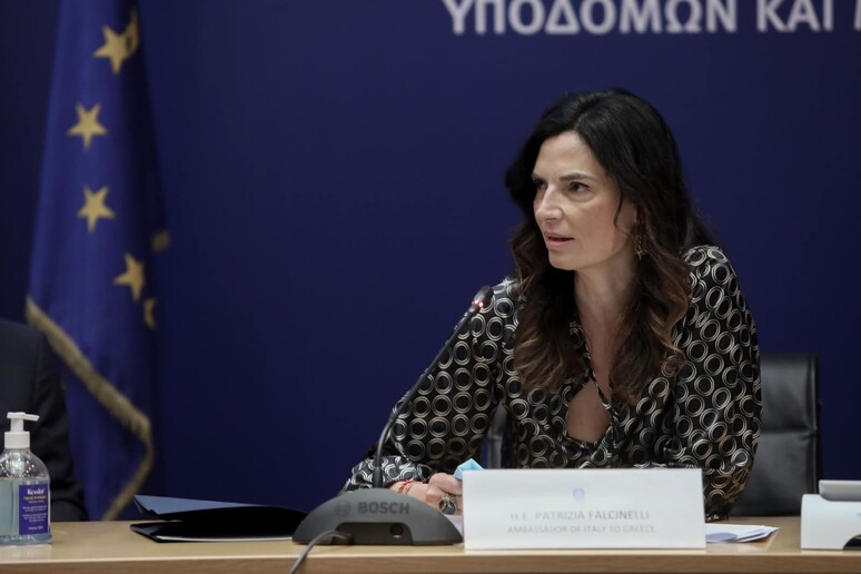 - RIPRODUZIONE RISERVATA