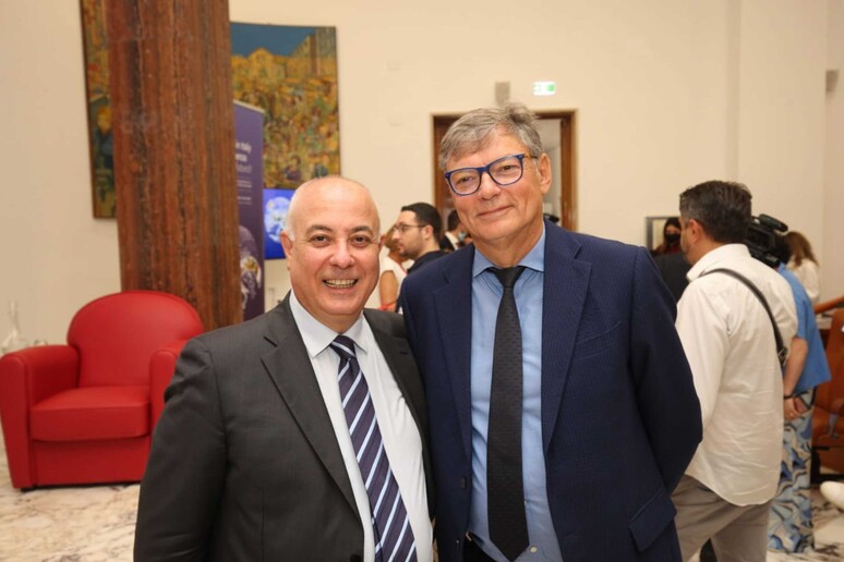 - RIPRODUZIONE RISERVATA