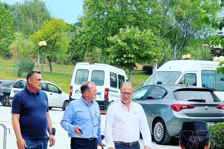 - RIPRODUZIONE RISERVATA