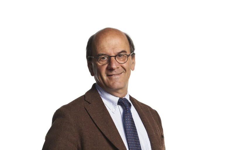 - RIPRODUZIONE RISERVATA