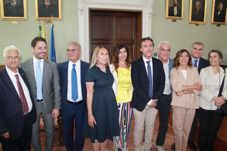 - RIPRODUZIONE RISERVATA