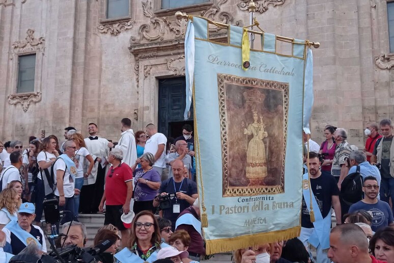 - RIPRODUZIONE RISERVATA