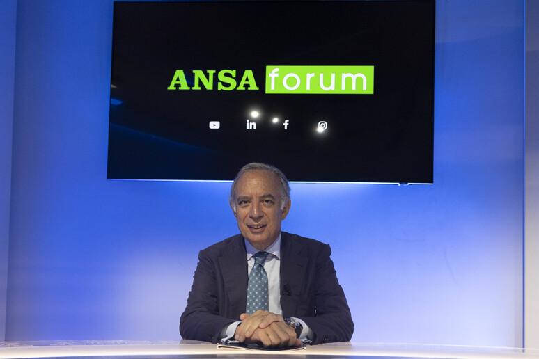 - RIPRODUZIONE RISERVATA