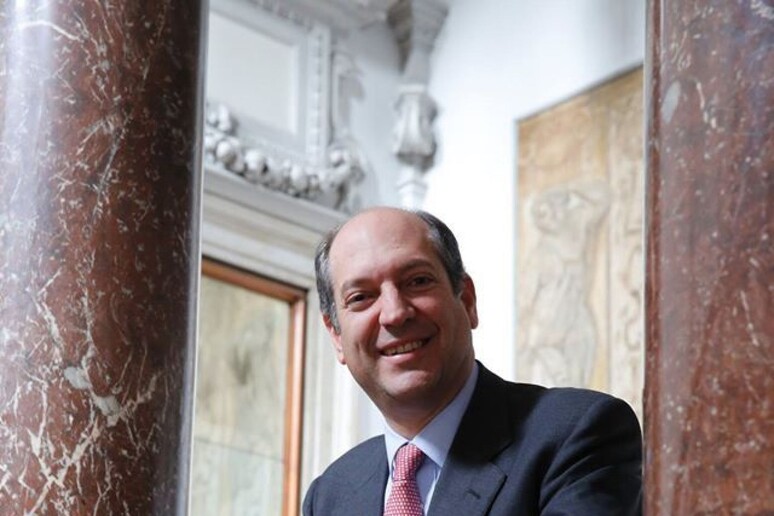 - RIPRODUZIONE RISERVATA