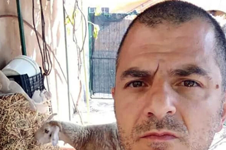 Panettiere ucciso: nei video la furia di moglie e figli - RIPRODUZIONE RISERVATA