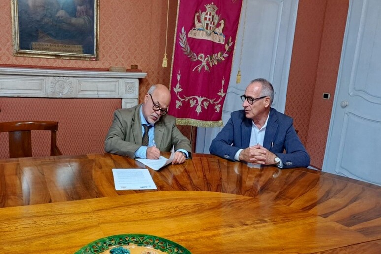 - RIPRODUZIONE RISERVATA