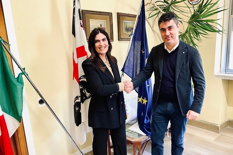 - RIPRODUZIONE RISERVATA