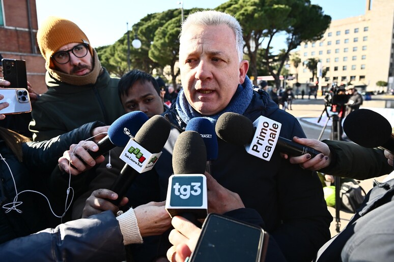 -     RIPRODUZIONE RISERVATA