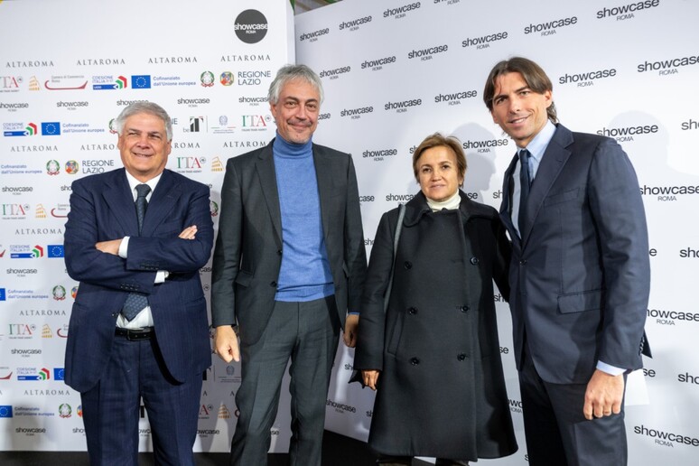 - RIPRODUZIONE RISERVATA