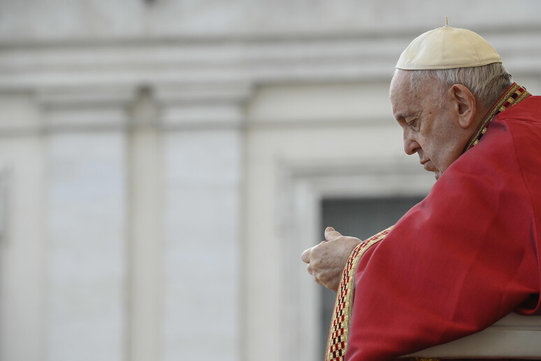 Papa Francesco - RIPRODUZIONE RISERVATA