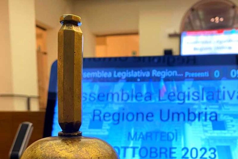 - RIPRODUZIONE RISERVATA