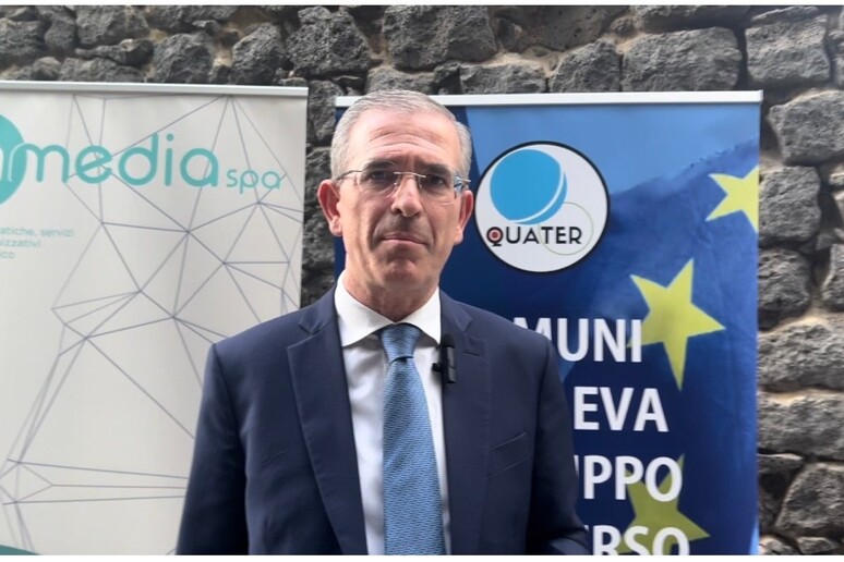 - RIPRODUZIONE RISERVATA