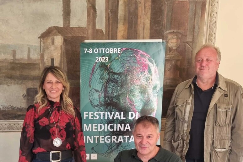 - RIPRODUZIONE RISERVATA