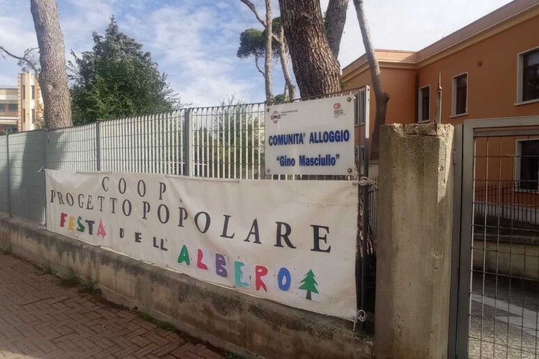 - RIPRODUZIONE RISERVATA