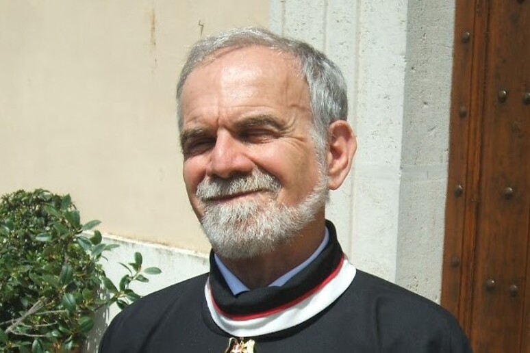 - RIPRODUZIONE RISERVATA