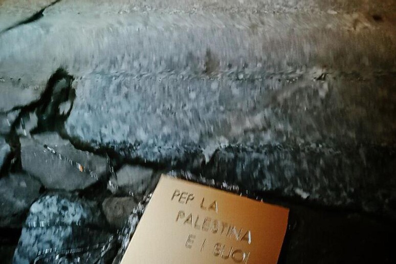 -     RIPRODUZIONE RISERVATA
