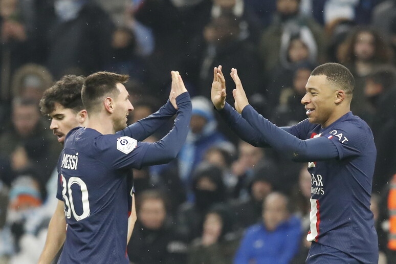 Ligue1: due gol Mbappé e uno Messi, il Psg vince a Marsiglia © ANSA/EPA