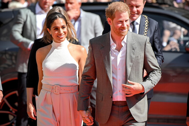Harry e Meghan, duca e duchessa di Sussex © ANSA/EPA