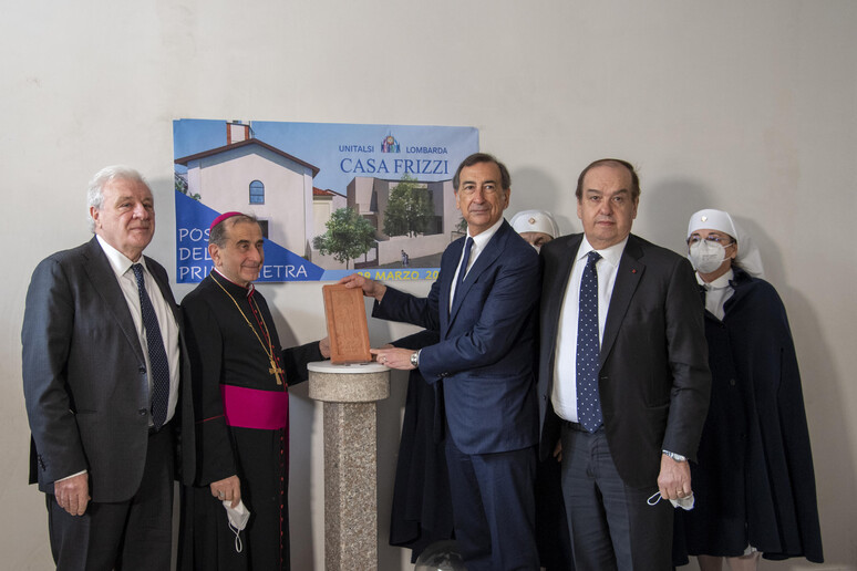 - RIPRODUZIONE RISERVATA