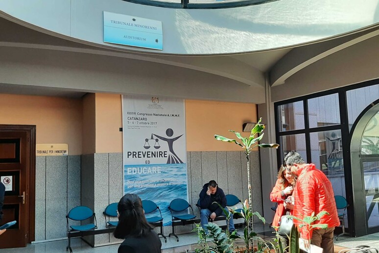 - RIPRODUZIONE RISERVATA