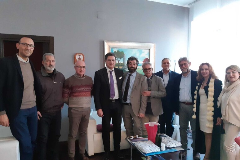 - RIPRODUZIONE RISERVATA