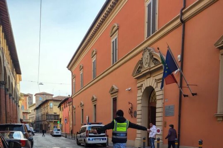 - RIPRODUZIONE RISERVATA