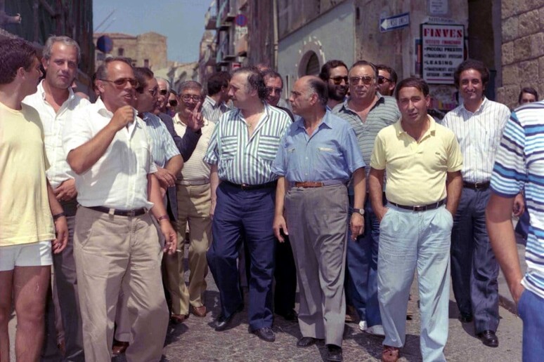 - RIPRODUZIONE RISERVATA